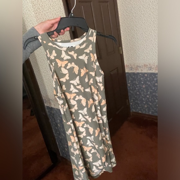 ‼️Mix and Match 3 items for $5‼️ small Butterfly hazel dress - Picture 1 of 3